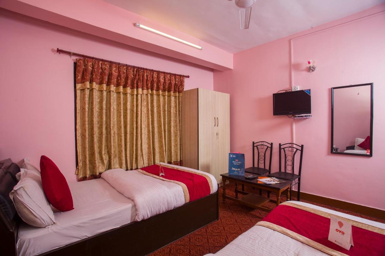 Oyo 161 Ram Janaki Hotel Kathmandu Bagian luar foto