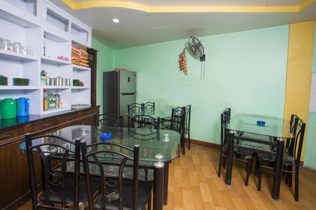 Oyo 161 Ram Janaki Hotel Kathmandu Bagian luar foto